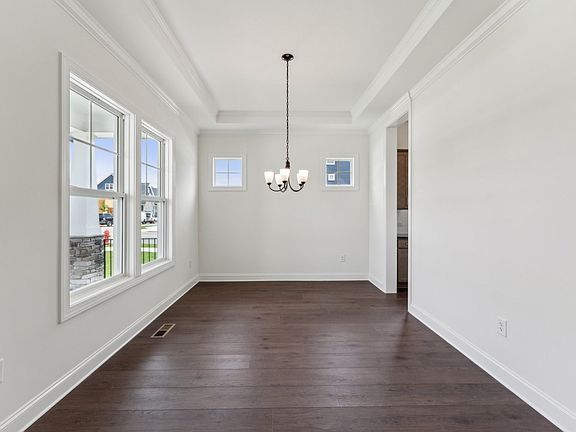 1- HHHunt Homes Mason Dining