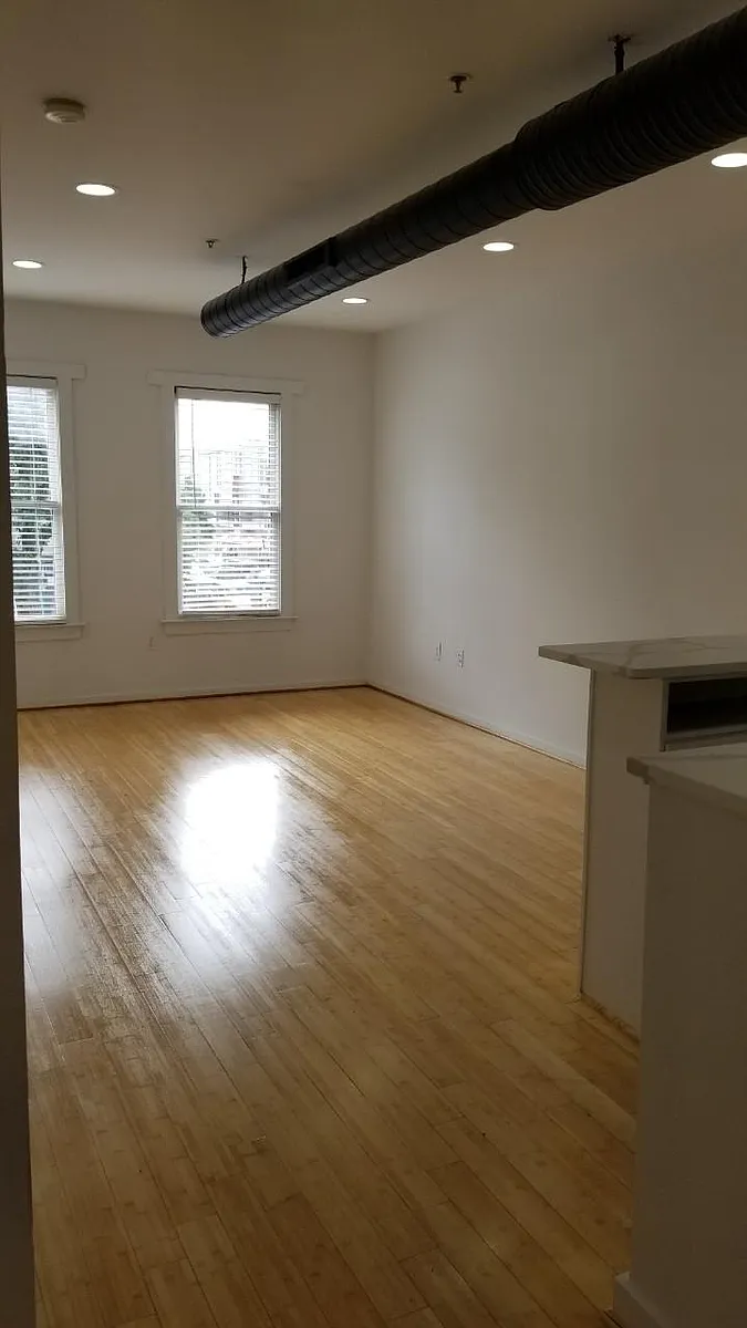 Building Photo - 1302 9th St NW #2