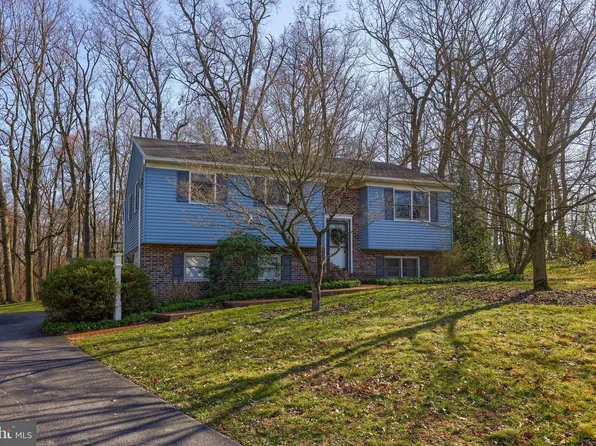 1069 Blairton Ct, Manheim, PA 17545