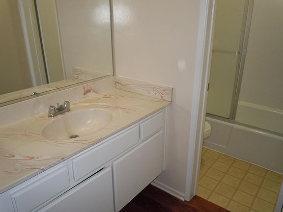 5th image of 18541 Dearborn St APT 3