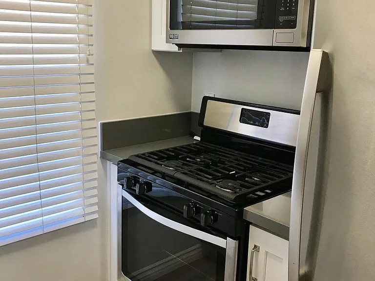 13000 Valleyheart Dr #14 — Photo 6