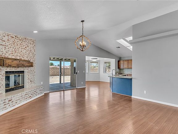 5th image of 14379 Mauna Loa St