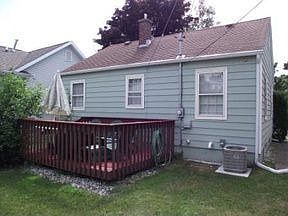 3rd image of 402 N Park St #1/2