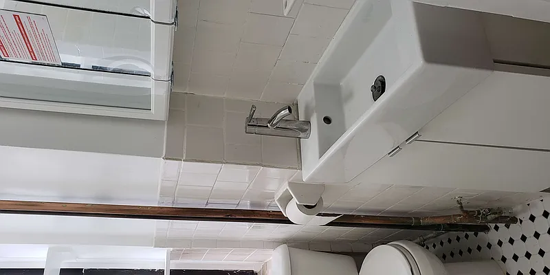 Rented by MCR Realty | media 35