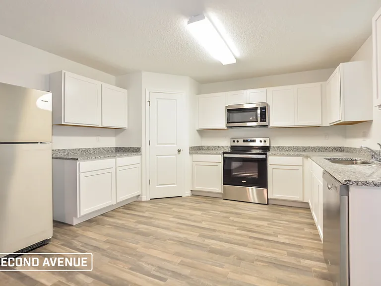 9779 N Langdon Rd — Photo 3