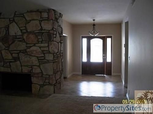4th image of 2382 Yosemite Dr