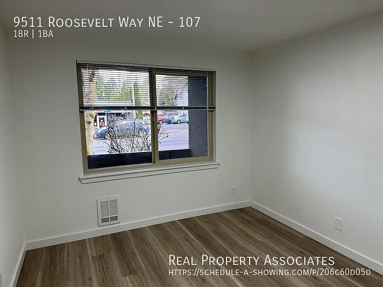 9511 Roosevelt Way NE #107 — Photo 7
