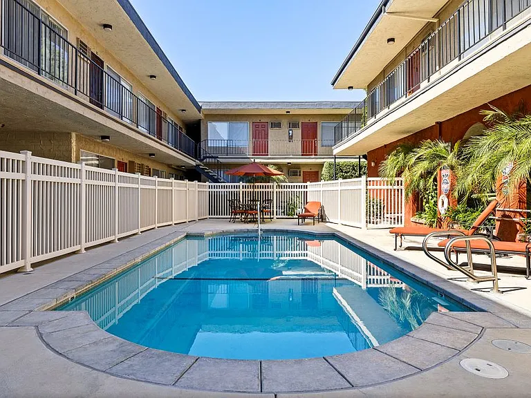 Parkview Terrace Apartments — Photo 11