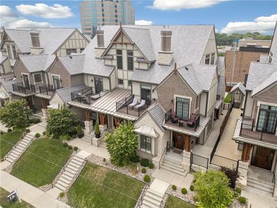 4512 Summit St, Kansas City, MO, 64111