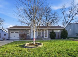 7131 Robinson St, Overland Park, KS 66204