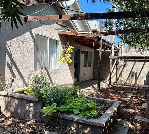 2nd image of 5821 S 42nd Pl