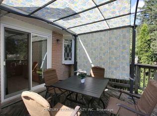 16 Brightbay Cres, Markham, ON L3T 1C1