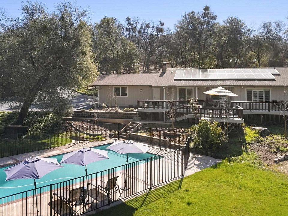 1st image of 18280 Avenida Bonita
