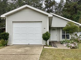 26 Bryant Dr, Hattiesburg, MS 39402