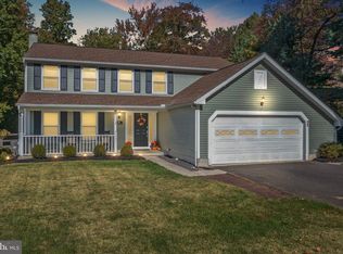 17 Jarrett Ct, Marlton, NJ 08053