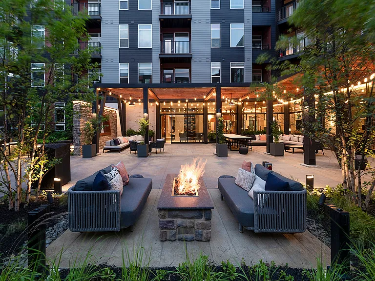 Outdoor Firepits and Lounge Seating