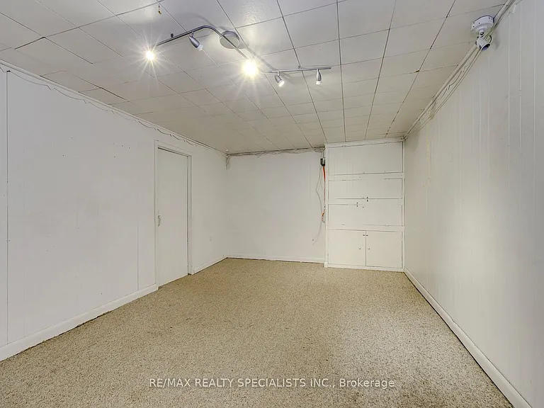59 Ofield Rd — Photo 32