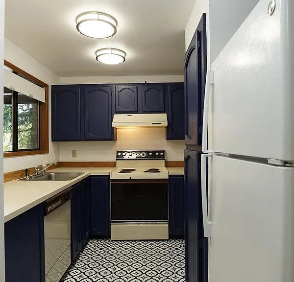 12221 100th Ave NE #204 — Photo 2