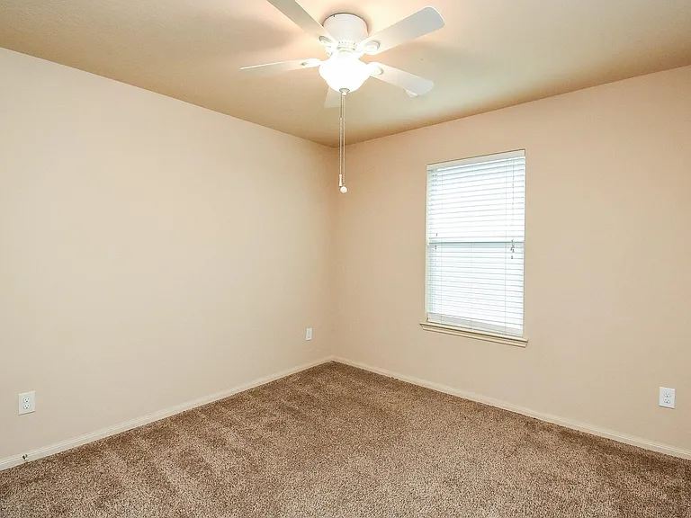 20615 Maple Rain Ct — Photo 17