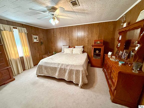 5th image of 4037 River Rd