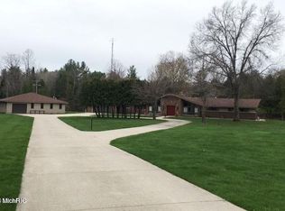 22007 Seven Mile Rd, Reed City, MI 49677