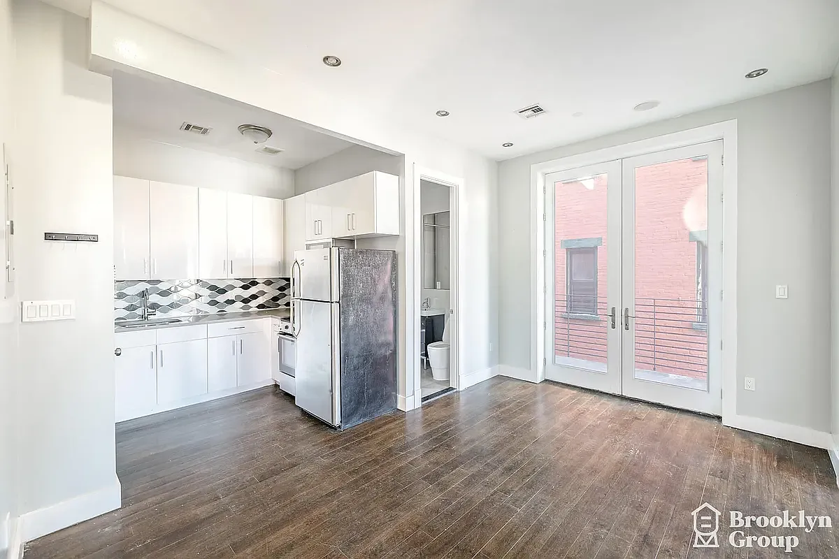 129 Park Avenue — Photo 1