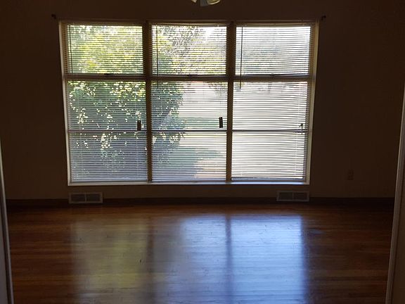 3rd image of 3401 NW Kinyon Ave