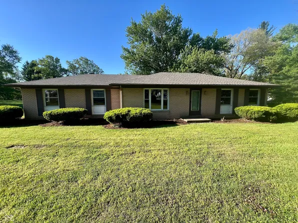 651 S Coal Creek Dr, Hillsboro, IN 47949