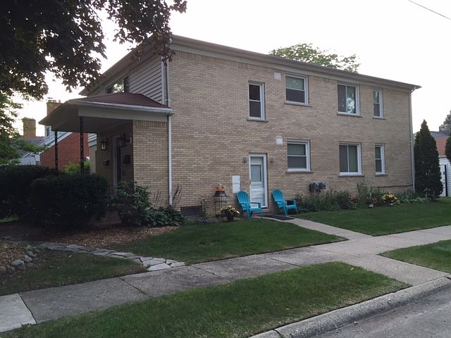 1st image of 400 Catalpa Dr