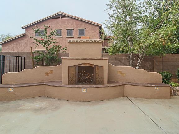4th image of 425 E Placita Costana