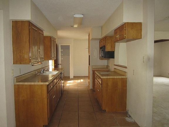 5th image of 16731 Lilly Crest Dr