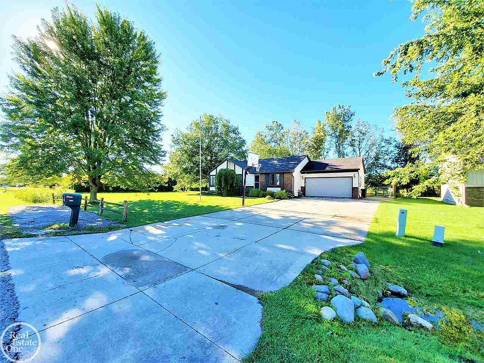 819 Nautical Ln, Cottrellville, MI 48039 Zillow