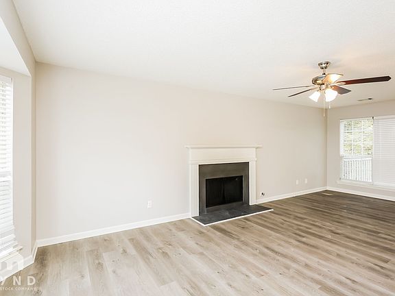 5th image of 707 Denver Ct