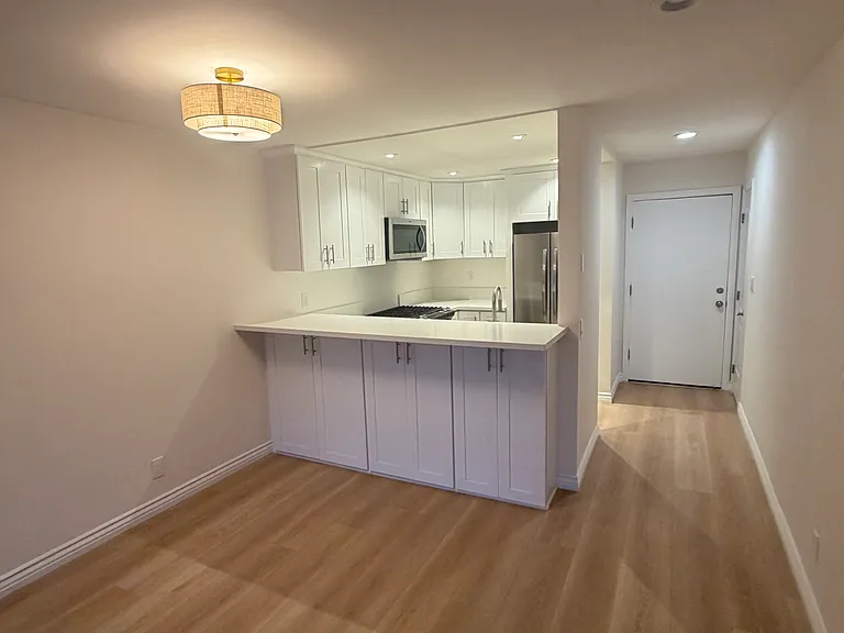 1125 Pico Blvd — Photo 14