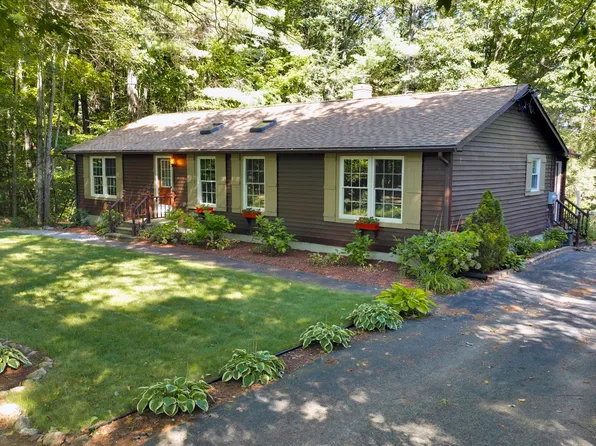 139 Podunk Rd, Sturbridge, MA 01566