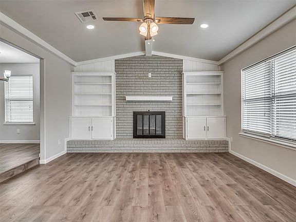 3rd image of 1716 Erin Pl