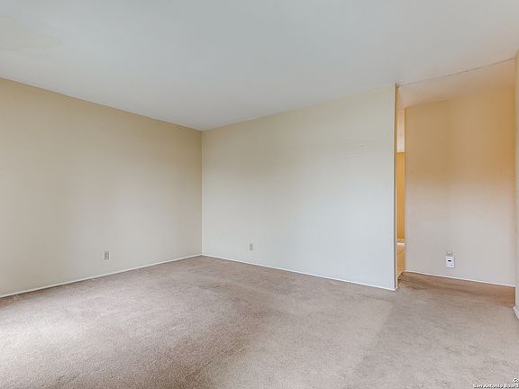 5th image of 3159 WHITEWING LN