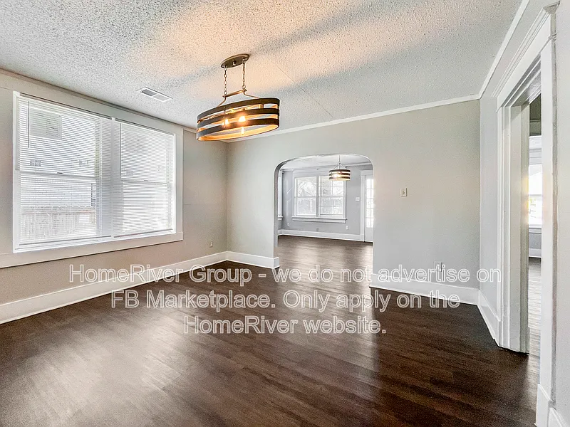 3 bed, 1.0 bath, 1479 sqft, $1,295 — Photo 4