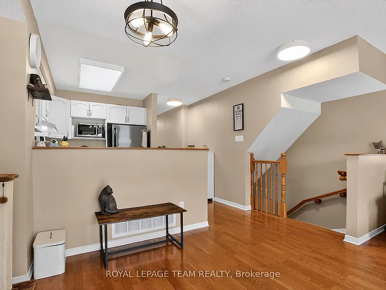 255 Deercroft Ave #1 — Photo 8