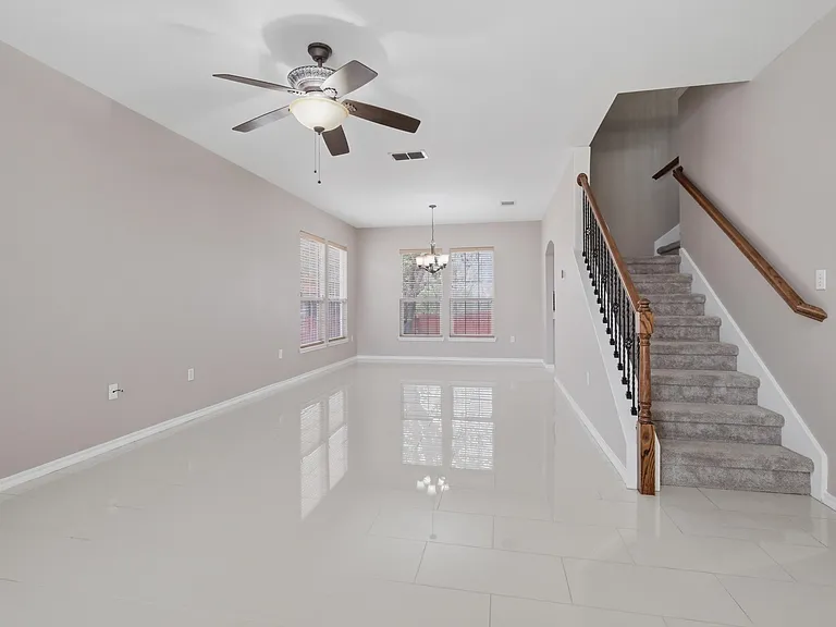 1823 Rebeccas Trl — Photo 5