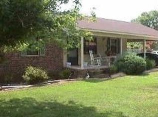 96 Tracy St, Bells, TN 38006