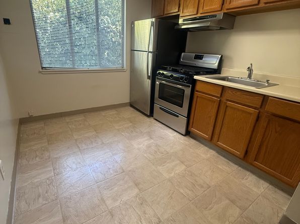 4129 El Camino Way APT E