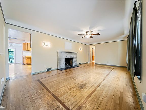 3rd image of 22865 Haber Dr