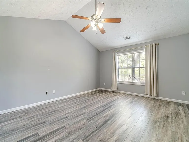 1617 Amhearst Walk Rd — Photo 27