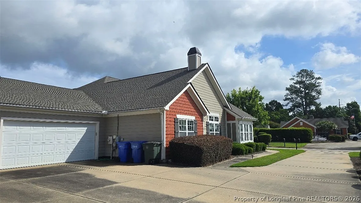 3 bed, 2.0 bath, 1734 sqft, $3,000 — Photo 1