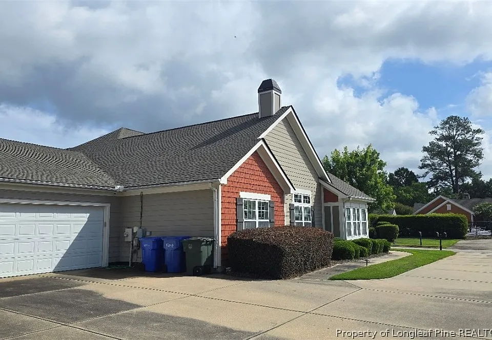 127 Nandina Ct