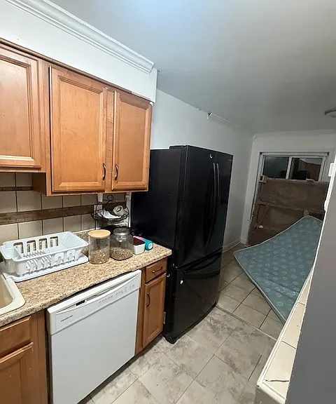 73 Park Ave #307 — Photo 4