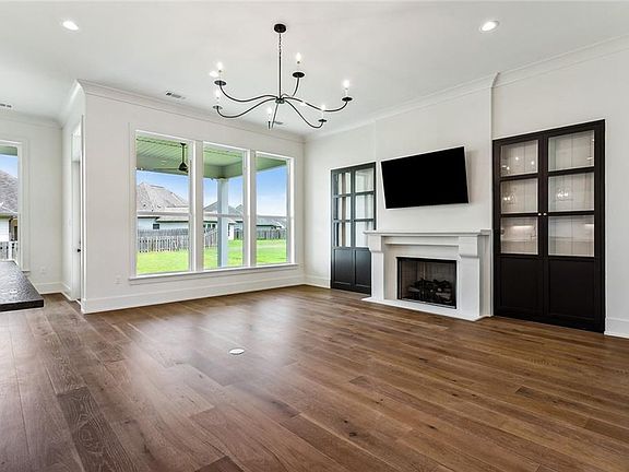 3rd image of 7129 Green Heron Ln