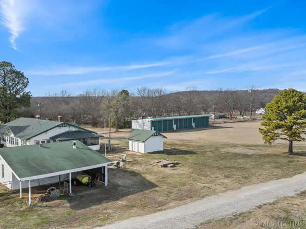 90 Brennan Ave, Skiatook, OK 74070