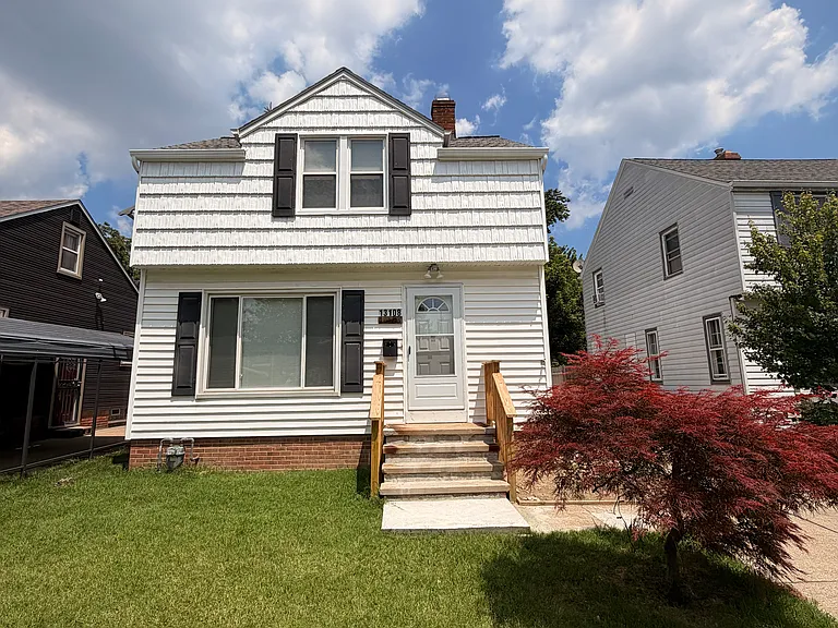 13108 Saint James Ave — Photo 1